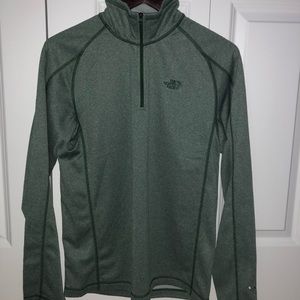 The North Face- 1/4 Zip Pullover (BRAND NEW)